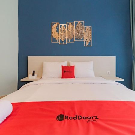 Reddoorz Plus Near Surapati Core Bandung Exterior photo