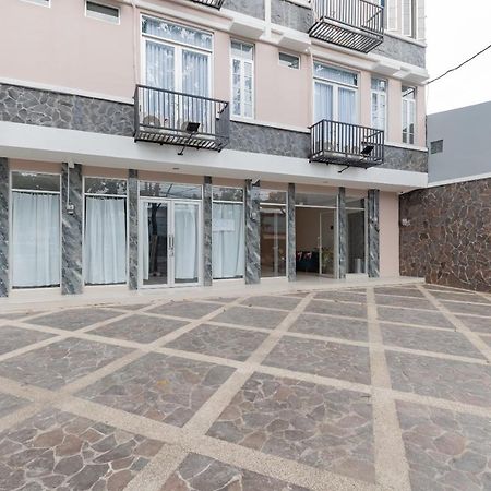 Reddoorz Plus Near Surapati Core Bandung Exterior photo